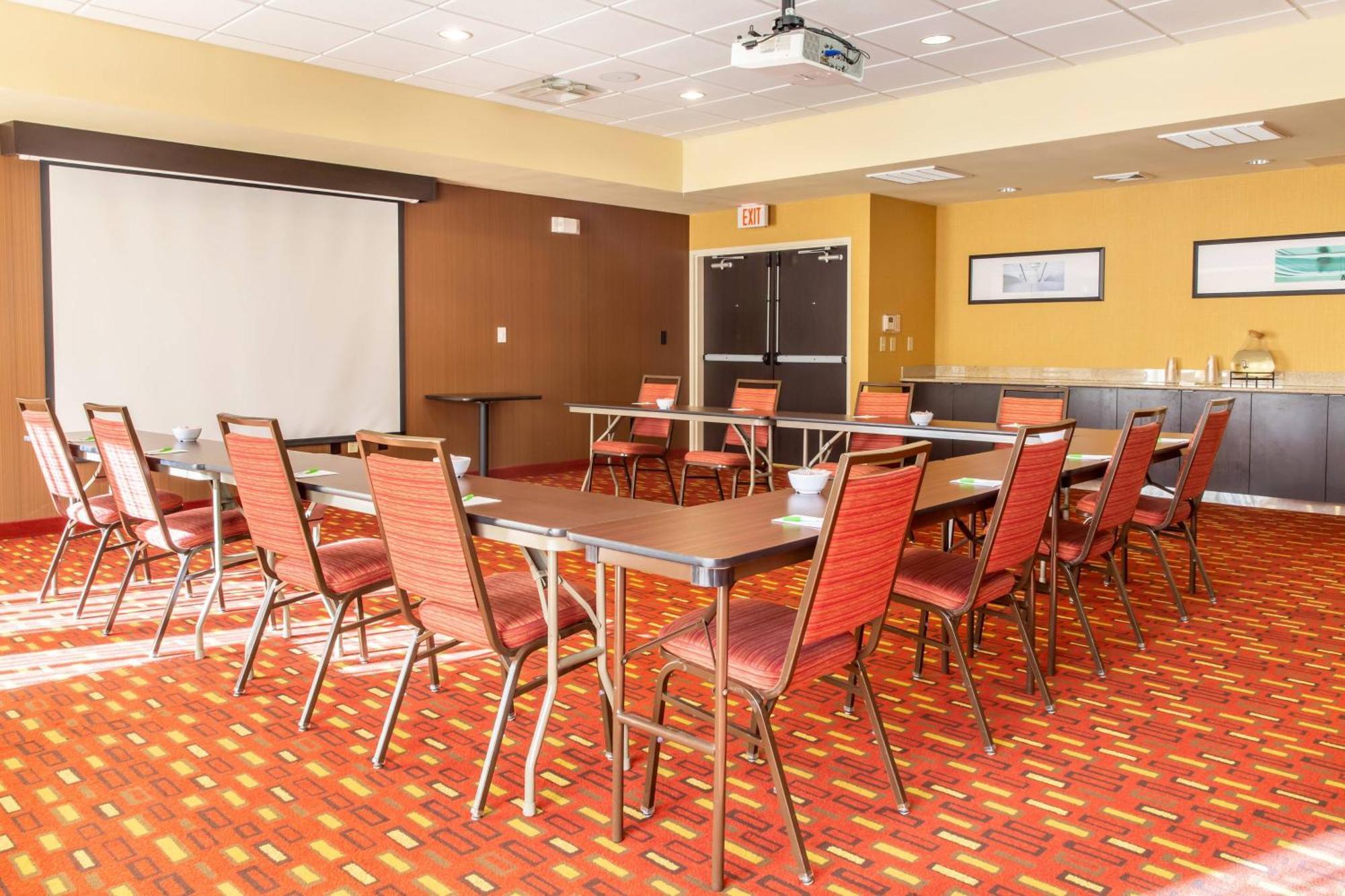 Courtyard By Marriott Lexington Keeneland/Airport Extérieur photo